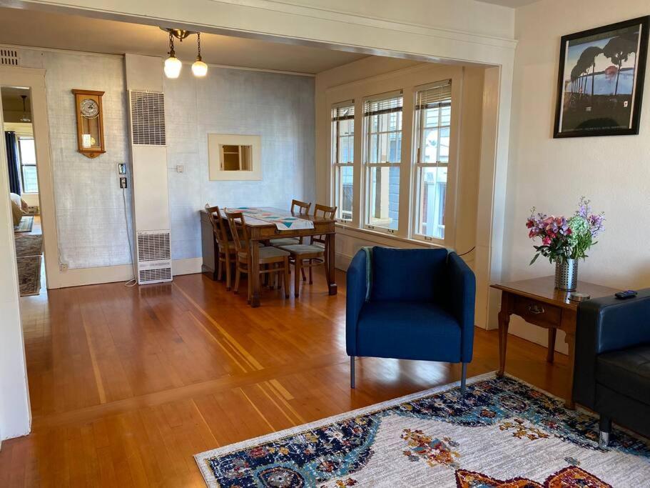 Apartment Historic Downtown Riverview Flat, No 3 Astoria